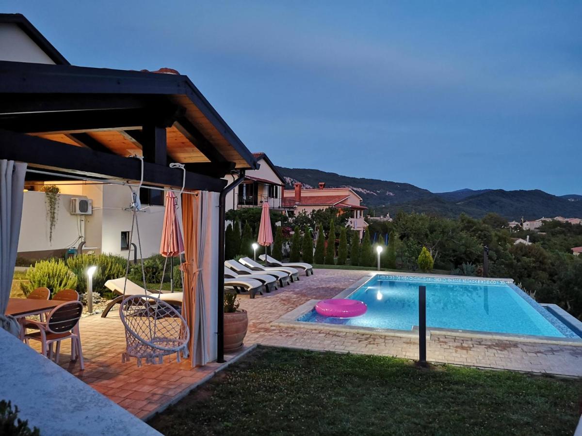 Home Andrea With Infinity Salty Pool Roc Exterior photo
