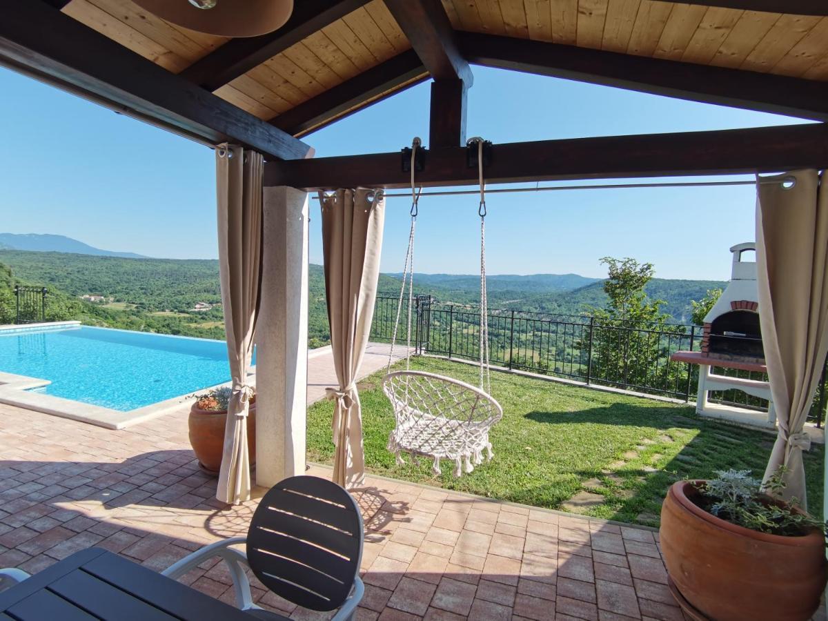 Home Andrea With Infinity Salty Pool Roc Exterior photo