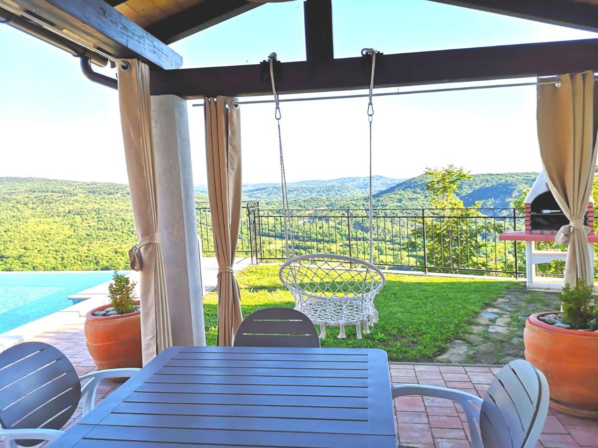 Home Andrea With Infinity Salty Pool Roc Exterior photo