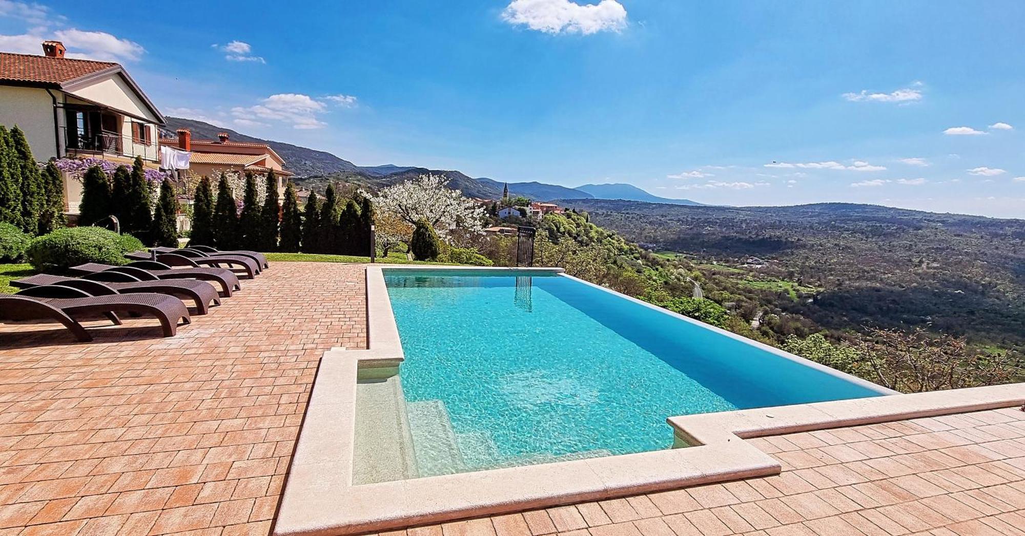 Home Andrea With Infinity Salty Pool Roc Exterior photo
