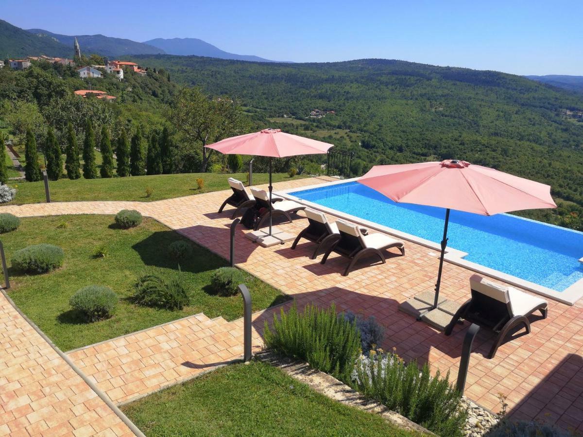 Home Andrea With Infinity Salty Pool Roc Exterior photo